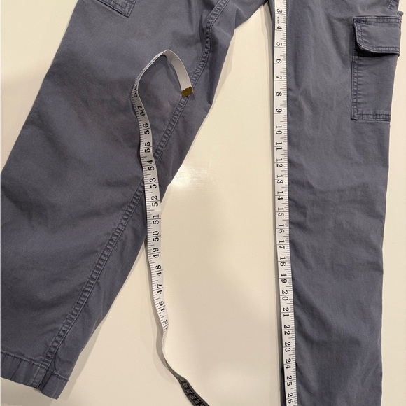 Hollister Women's Charcoal Ultra High Rise Dad Cargo Pants Sz 25 - Picture 5 of 9